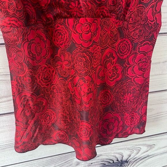 Old Navy Vintage Y2K Red Floral Silk V Neck Tank Top - Picture 5 of 9